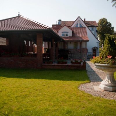 Kameralny ogród Pensjonatu u Kawalca