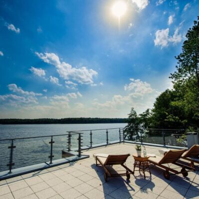 Taras widokowu Hotelu Active_ZAKWATEROWANIE